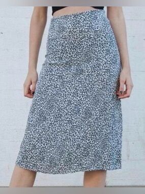 Brandy Melville cheetah print midi skirt